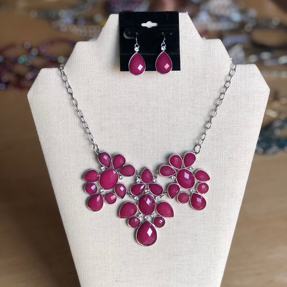 Premier Designs Jewelry - Premier Necklace and Earrings